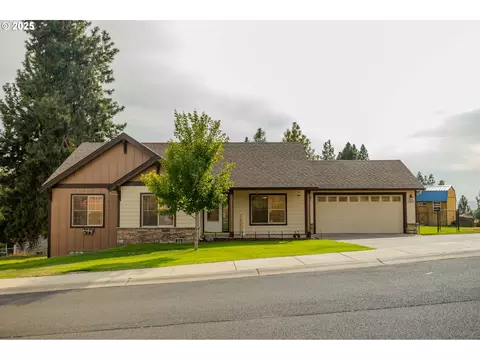 1009 Hoodview Pl, Goldendale, WA 98620