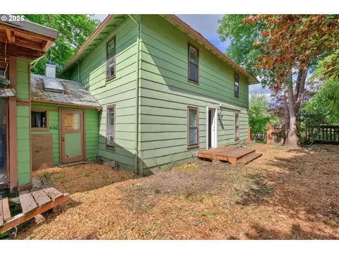 1502 Lawrence St, Eugene, OR 97401