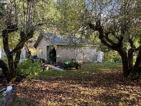 Exterior - 87511 Tiernan Rd, Mapleton, OR 97453 photo 4 of 4