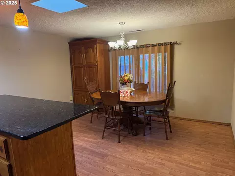 Dining - 87511 Tiernan Rd, Mapleton, OR 97453 photo 1 of 1