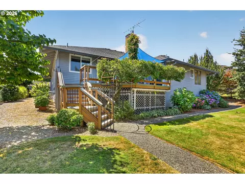 Exterior - 3317 SW 26th St, Gresham, OR 97080 photo 5 of 12