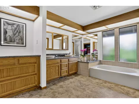 Bath - 3317 SW 26th St, Gresham, OR 97080 photo 1 of 4