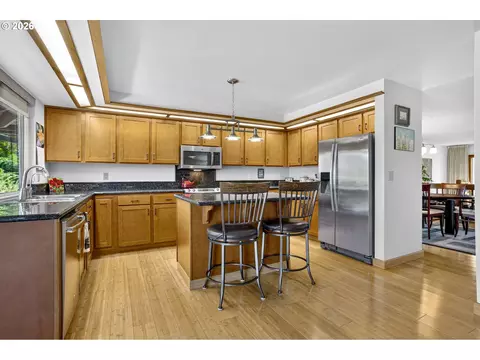 Kitchen - 3317 SW 26th St, Gresham, OR 97080 photo 4 of 4