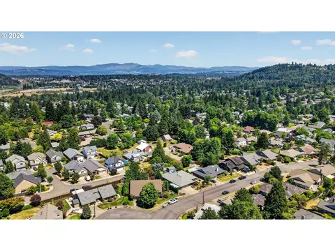 View/Area - 3317 SW 26th St, Gresham, OR 97080 photo 2 of 2