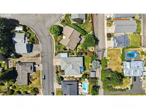View/Area - 3317 SW 26th St, Gresham, OR 97080 photo 1 of 2