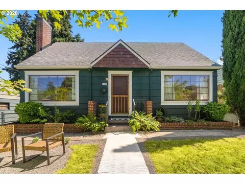 1834 SEllis St, Portland, OR 97202