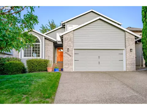 22600 SW 93rd Ter, Tualatin, OR 97062