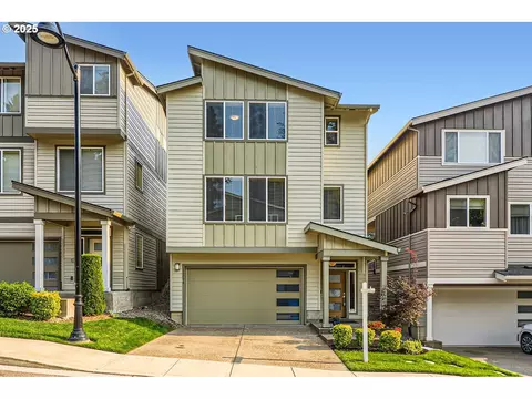 16736 SE Fox Glen Ct, Happy Valley, OR 97015