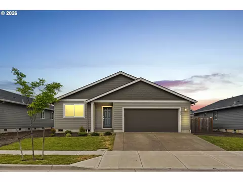 331 Cornwell St, Woodburn, OR 97071