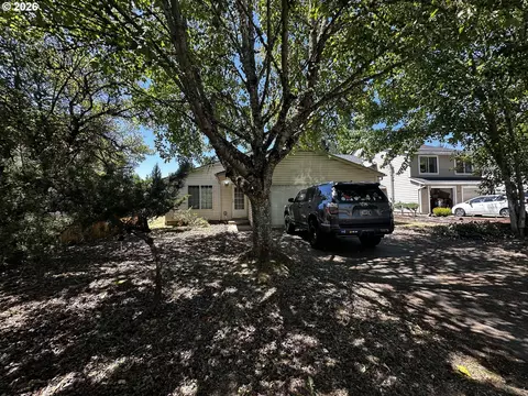 22825 SW Main St, Sherwood, OR 97140