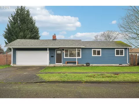 712 S Willamette St, Newberg, OR 97132