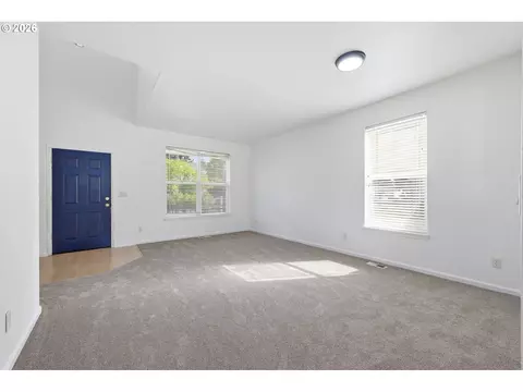 Living - 3906 Century Dr, Eugene, OR 97402 photo 3 of 6