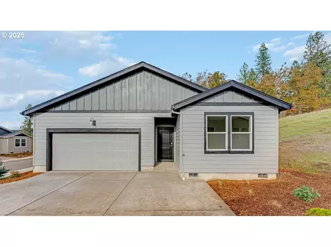 1090 Sparrow St, Woodburn, OR 97071