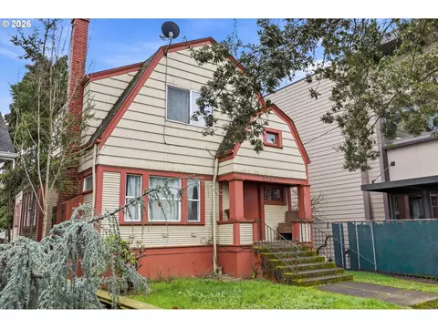 5222 SE Woodstock Blvd, Portland, OR 97206