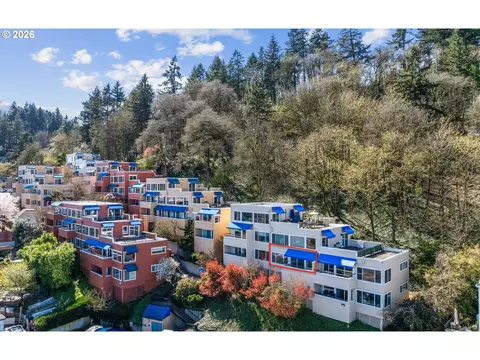 3515 SW Barbur Blvd #R-1, Portland, OR 97239
