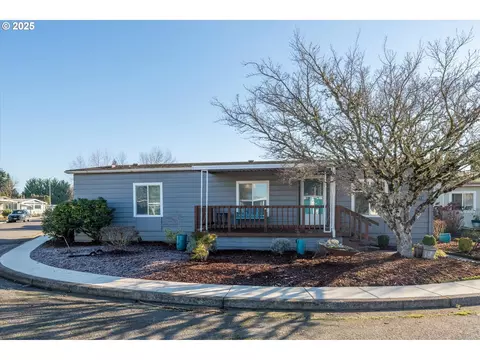1199 N Terry St #113, Eugene, OR 97402