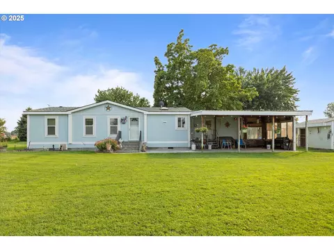 32402 Shoop Ln, Hermiston, OR 97838