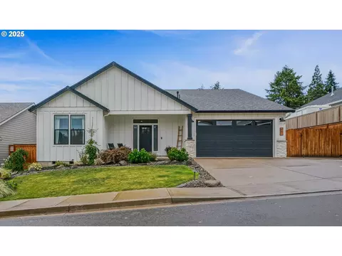 481 NW Crater Lake Dr, Dallas, OR 97338