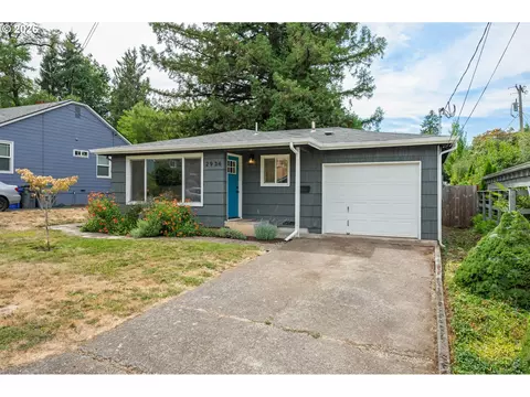 Exterior - 2936 Olive St, Eugene, OR 97405 photo 2 of 13