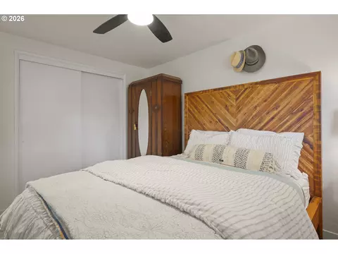 Bedroom - 2936 Olive St, Eugene, OR 97405 photo 2 of 3