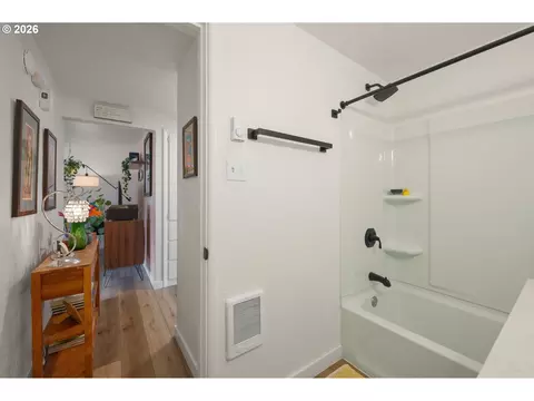 Entry Way - 2936 Olive St, Eugene, OR 97405 photo 3 of 3