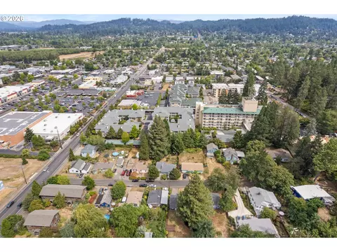 View/Area - 2936 Olive St, Eugene, OR 97405 photo 4 of 6