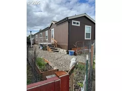 57811 Columbia River Hwy #20, Warren, OR 97053
