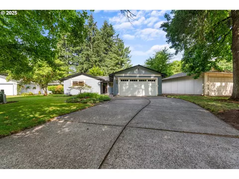 812 NE 130th Ct, Vancouver, WA 98684