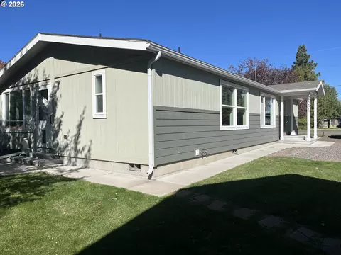 Exterior - 650 E Ash St, Union, OR 97883 photo 6 of 10