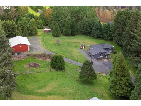 60094 Robinette Rd, Saint Helens, OR 97051