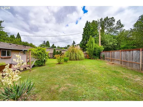 820 E 35th Ave, Eugene, OR 97405 photo 36