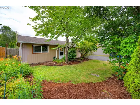 820 E 35th Ave, Eugene, OR 97405 photo 45