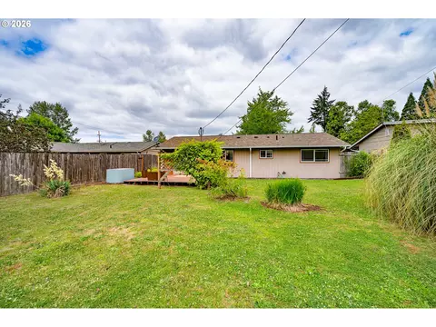 820 E 35th Ave, Eugene, OR 97405 photo 39