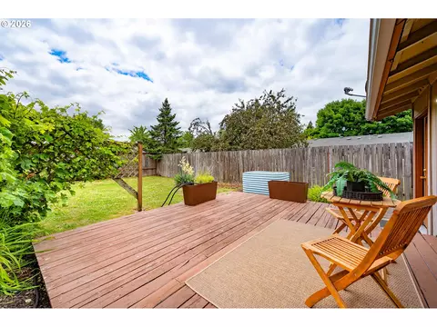 820 E 35th Ave, Eugene, OR 97405 photo 34