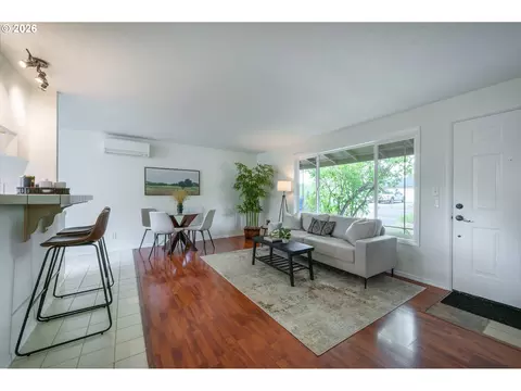 820 E 35th Ave, Eugene, OR 97405 photo 5