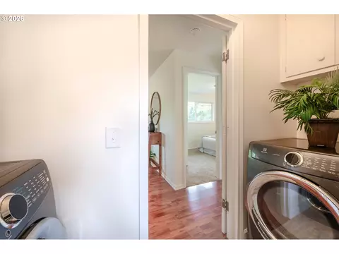 820 E 35th Ave, Eugene, OR 97405 photo 21