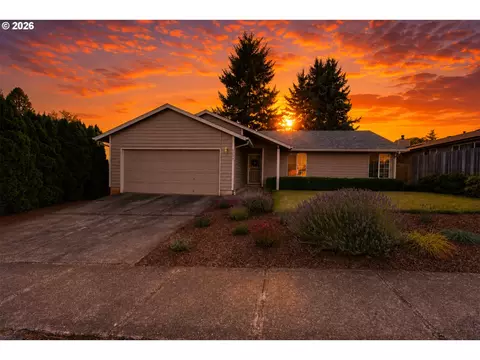 5295 Red Leaf Dr, Salem, OR 97306
