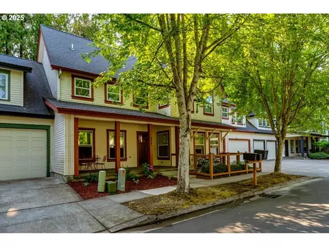 375 Ellie Ln, Eugene, OR 97401
