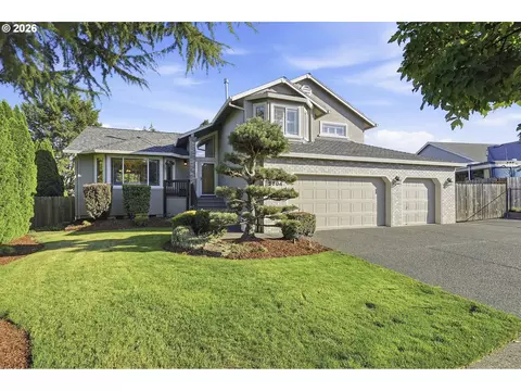 Exterior - 2704 SW Giese Loop, Gresham, OR 97080 photo 4 of 11