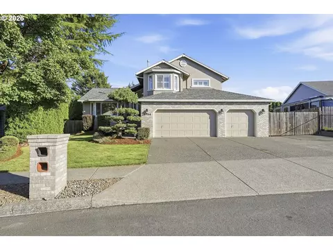 Exterior - 2704 SW Giese Loop, Gresham, OR 97080 photo 2 of 11