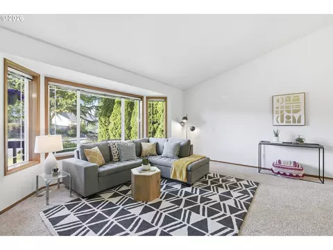 Living - 2704 SW Giese Loop, Gresham, OR 97080 photo 3 of 9