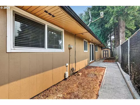 Exterior - 18010 SE Langensand Rd, Sandy, OR 97055 photo 9 of 12
