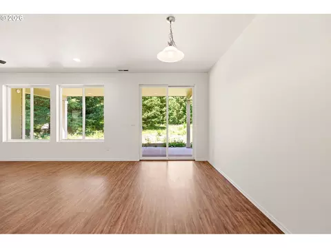 Living - 11855 SE Jed Ct, Sandy, OR 97055 photo 4 of 4