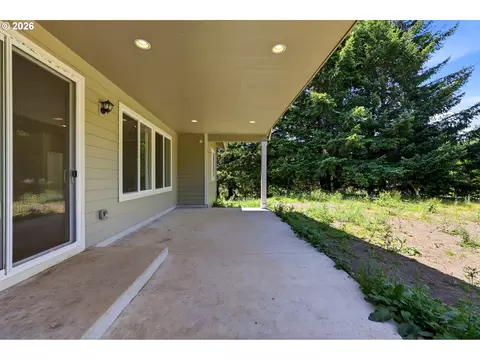 Exterior - 11855 SE Jed Ct, Sandy, OR 97055 photo 7 of 12