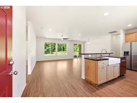 Living - 11855 SE Jed Ct, Sandy, OR 97055 photo 1 of 4