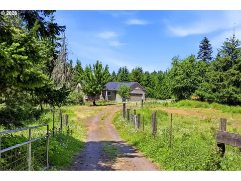 Exterior - 11855 SE Jed Ct, Sandy, OR 97055 photo 3 of 12
