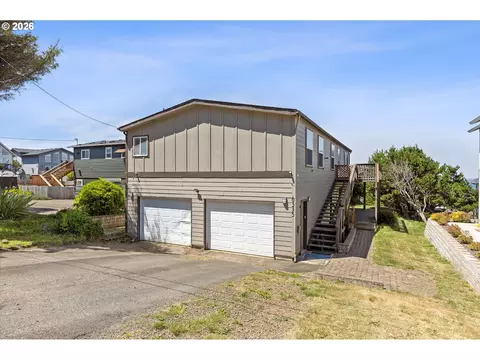 6335 NE Neptune Dr, Lincoln City, OR 97367
