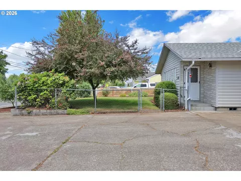 Exterior - 1425 Taney St, Eugene, OR 97402 photo 2 of 10