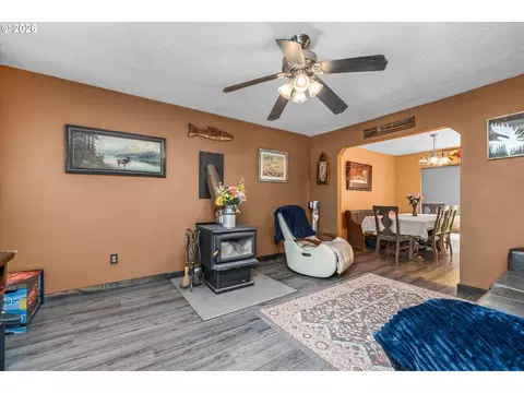 Other - 91051 Leashore Dr, Vida, OR 97488 photo 2 of 10