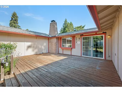 Exterior - 2215 Princeton Dr, Eugene, OR 97405 photo 6 of 13